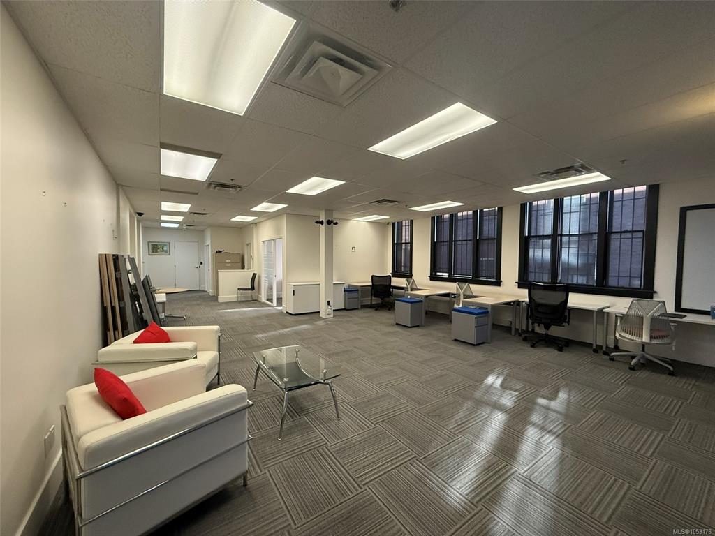 Fourth View of 517 Fort St, Victoria, BC, V8W 1E7