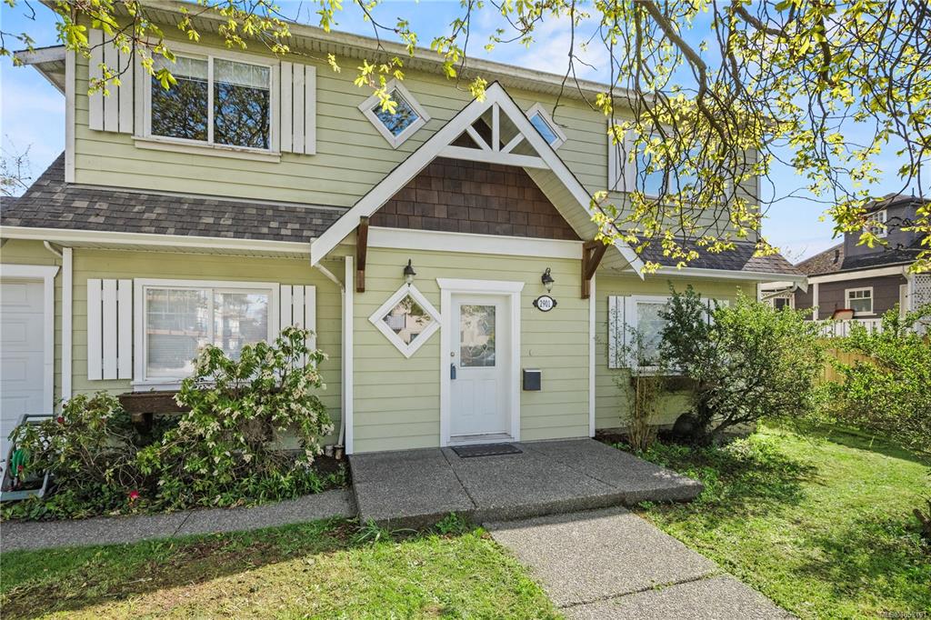 Second View of 2901 Harriet Rd, Victoria, BC, V8T 4N4