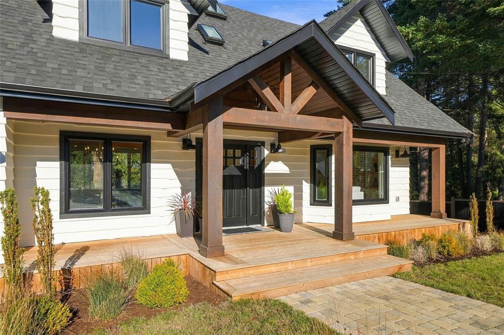 Fourth View of 177 Sunningdale Rd E, Qualicum Beach, BC, V9K 1L1