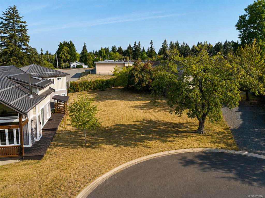392 Urbains Pl, 1053224, BC,
