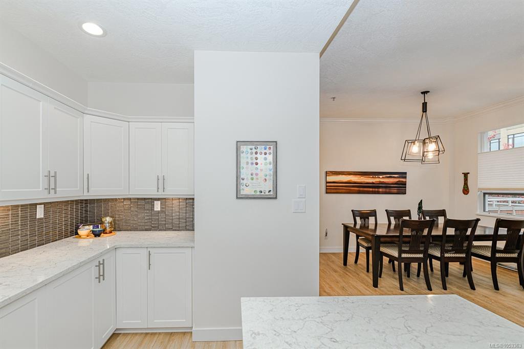 Fourth View of 380 Waterfront Cres, Victoria, BC, V8T 5K3