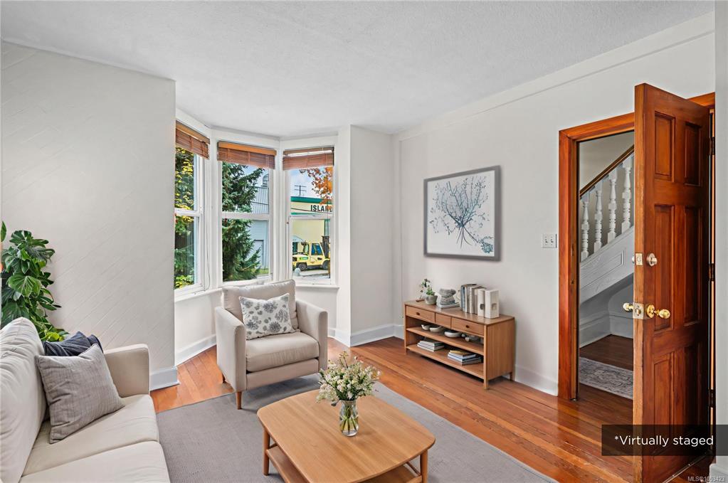 Fourth View of 525 William St, Victoria, BC, V9A 3Y8