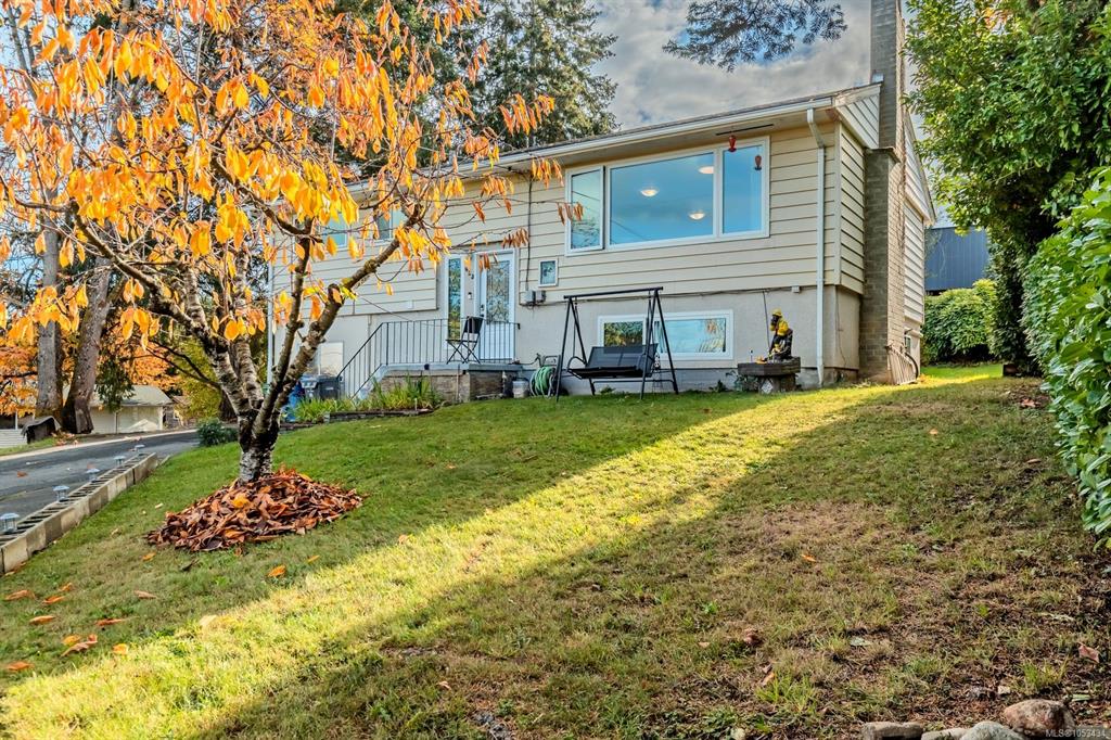 Third View of 423 Poplar St, Nanaimo, BC, V9S 2H1