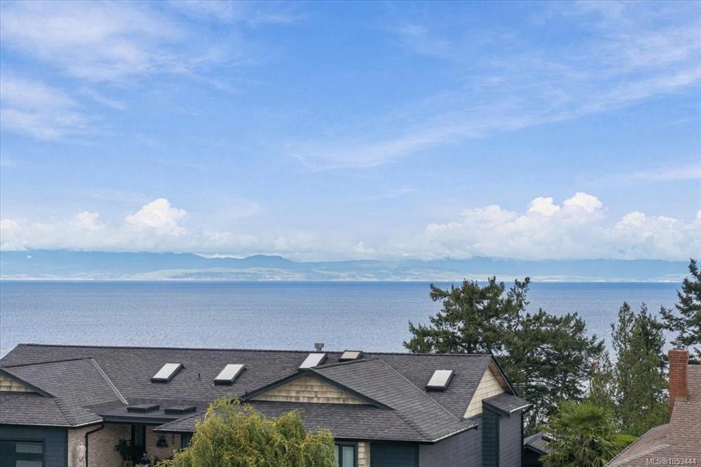 Second View of 6087 Icarus Dr, Nanaimo, BC, V9V 1B7
