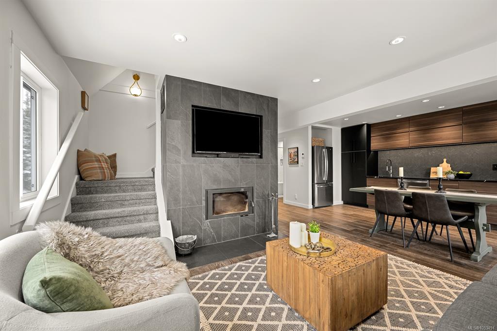 Fourth View of 1190 Alexandra Ave, Courtenay, BC, V9J 1L0