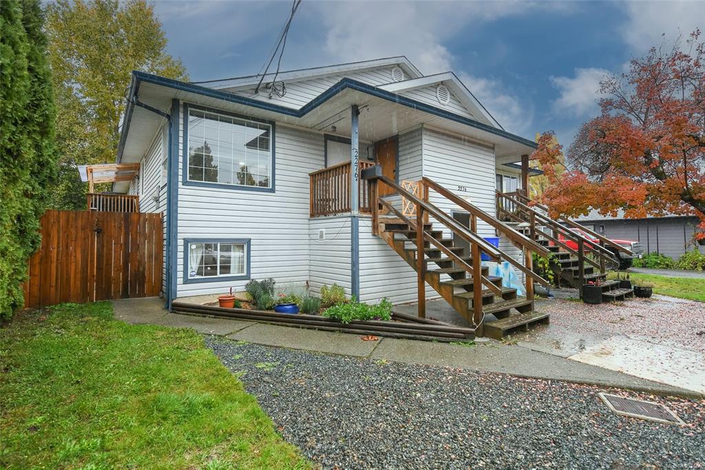 2276 Urquhart Ave, 1053466, BC,
