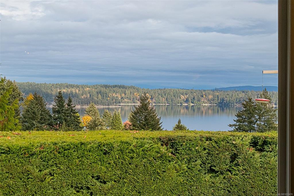 Second View of 421 A Walker Ave, Ladysmith, BC, V9G 1V2