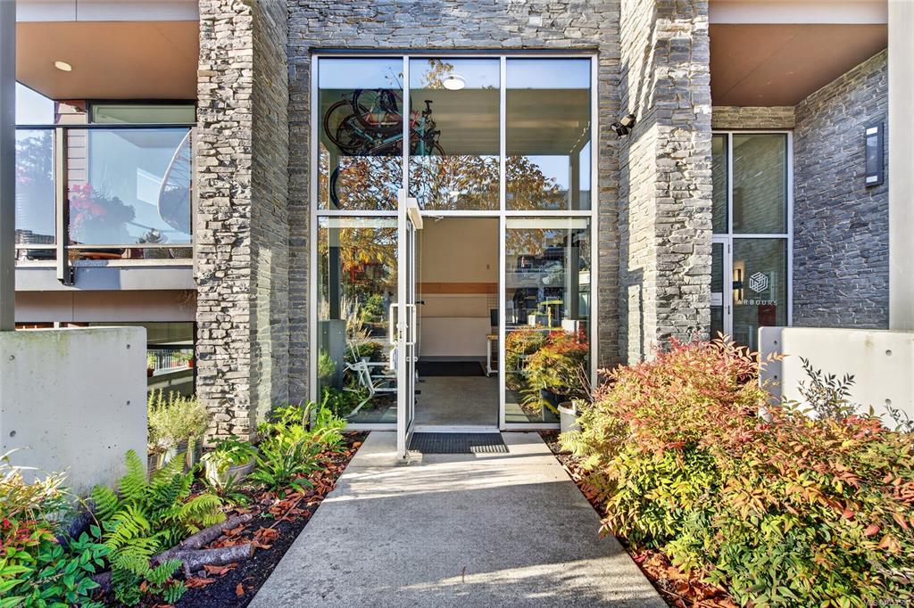 Fifth View of 7162 West Saanich Rd, The Arbours, Central Saanich, BC, V8M 1P6