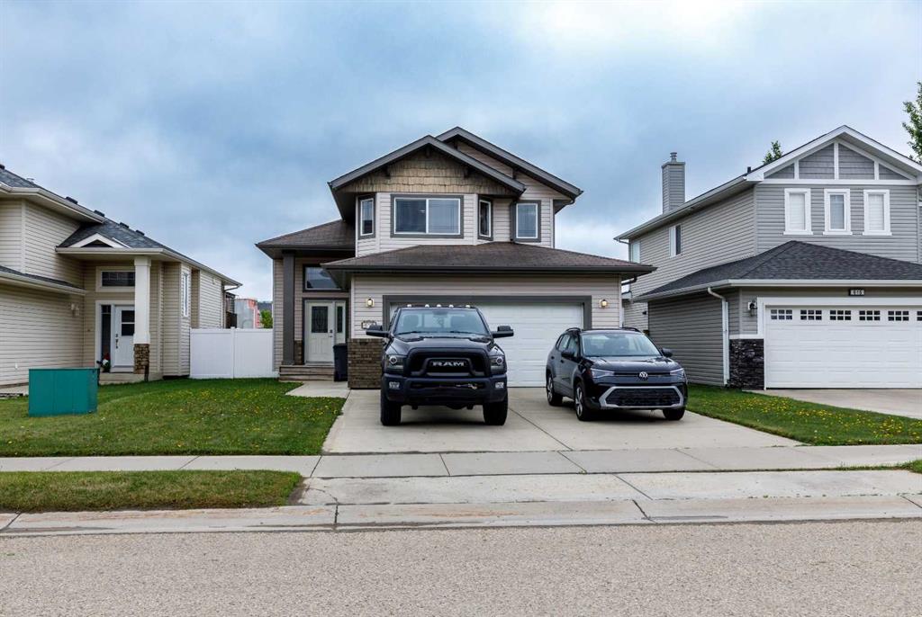 Real Estate Listing MLS A2318446
